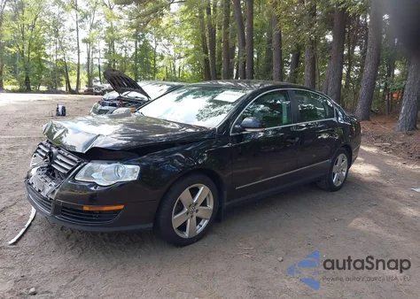 2008 Volkswagen Passat Komfort из США, поврежденный, VIN WVWAK73C38E246732